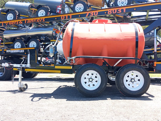 2500 liter Polyurathane plastic tanker